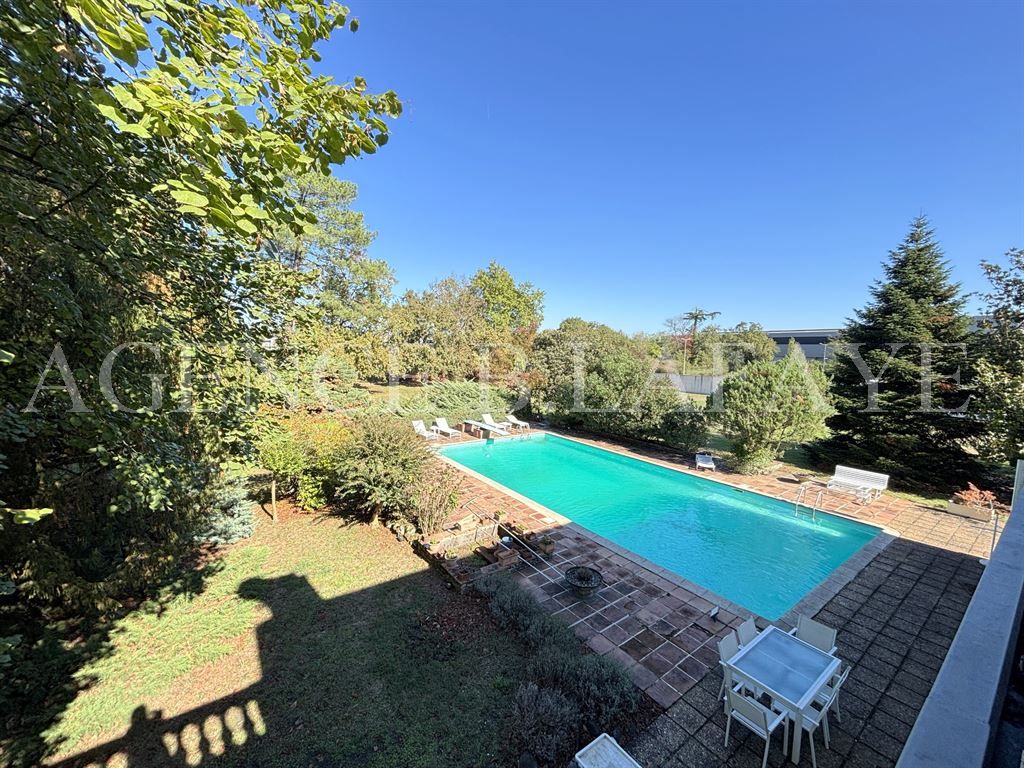 property 9 rooms for sale on MERIGNAC (33700)