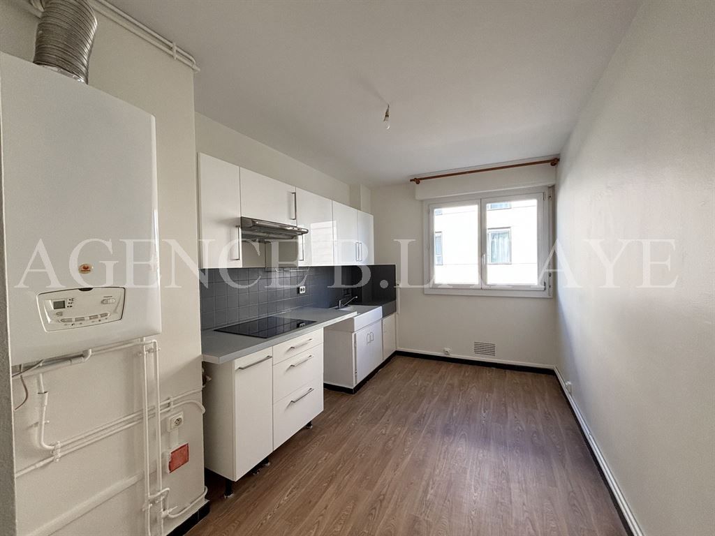 apartment 3 rooms for rent on BORDEAUX (33000)