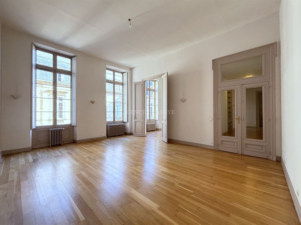 appartement 5 pièces en vente sur BORDEAUX (33000)