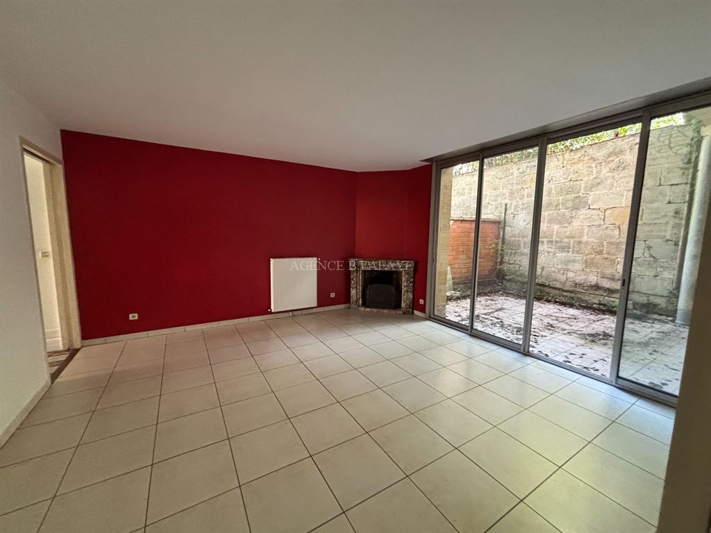 house 6 rooms for sale on BORDEAUX (33000)