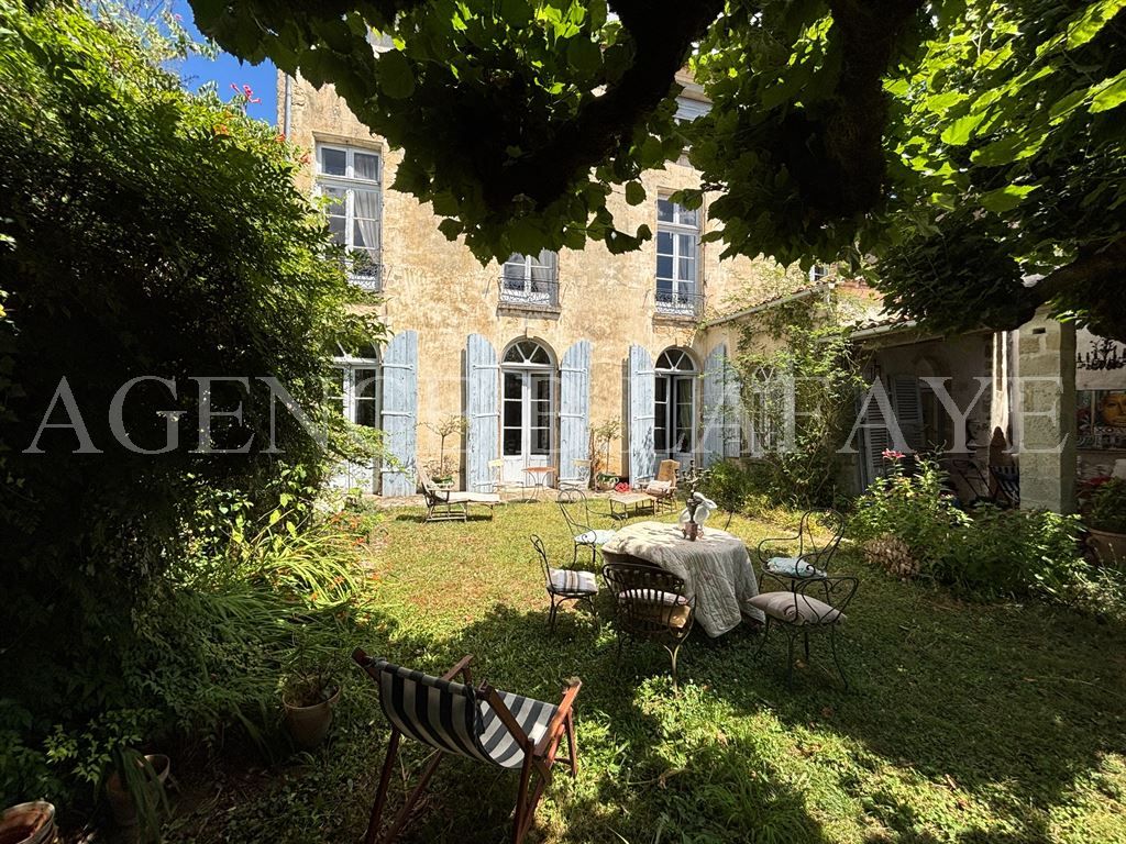 maison 11 pièces en vente sur BORDEAUX (33000)