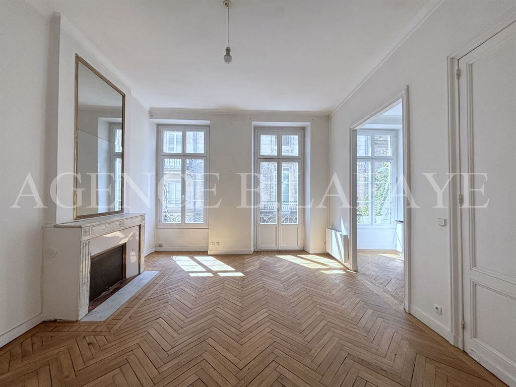 apartment 3 rooms for rent on BORDEAUX (33000)